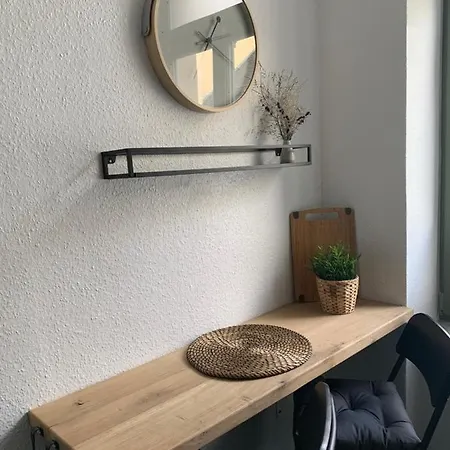 Apartment Strassi 1 *